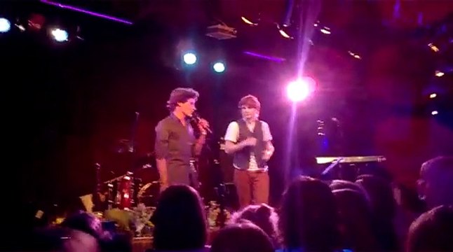 «Это любовь» А.Бон и Л. Аксельрод (Москва, «16 тонн», 30.08.2015) (Баркевич Елена)