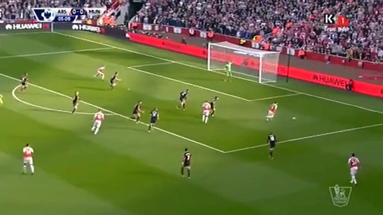 Pha ghi bàn quá đẹp mắt của Alexis Sanchez