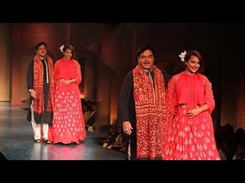 Sonakshi Sinha & Shatrughan Sinha | 5th Annual Mijwan Fashion Show
