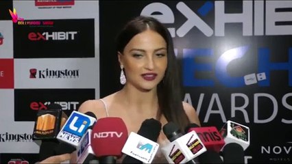 Elli Avram INSULTS SALMAN KHAN