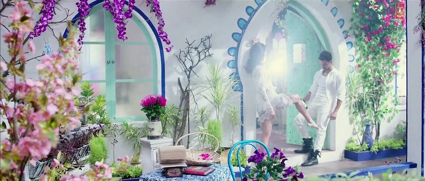 Iss Qadar Pyar Hai Song - Bhaag Johnny - Bollywood Thriller Movie - Kunal Khemu Zoa Morani Mandana Karimi Ankit Tiwari - Bhaag Johnny 2015