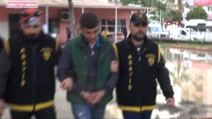 Adana Çaldığı Telefonla Yakalanan Kapkaççı Polisi Kandıramadı