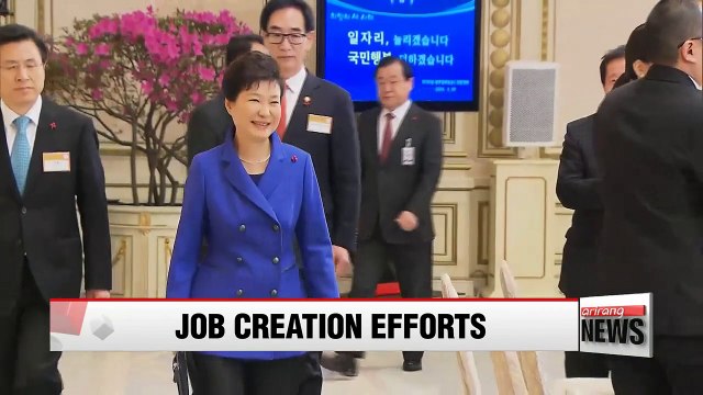 President Park hears policy briefing on youth job creation, improving quality of life