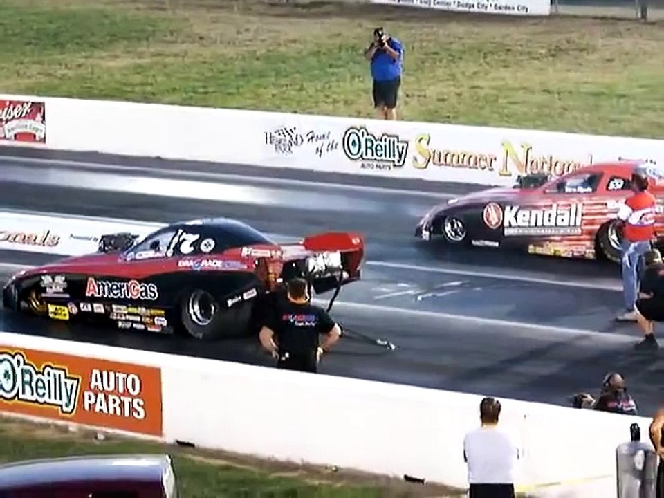 Funny Car race