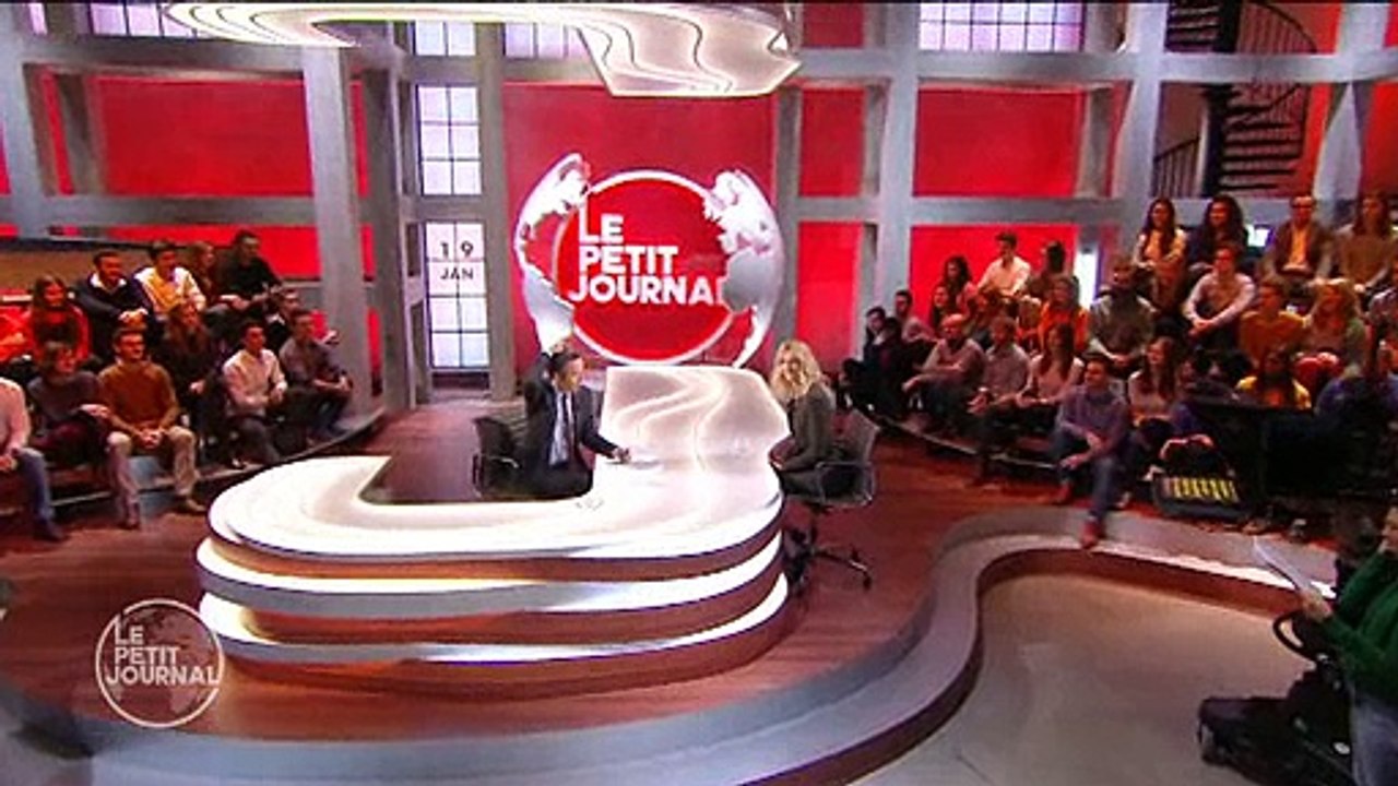 Yann Barthès se moque de Laurent Delahousse dans "Le Petit Journal" - Regardez