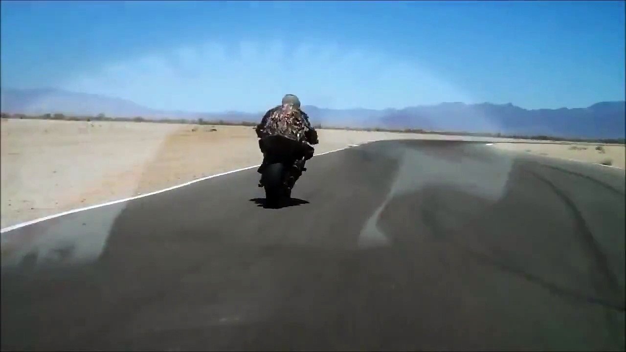 Knee dragging to Head drag No Crash Motorcycle racing track