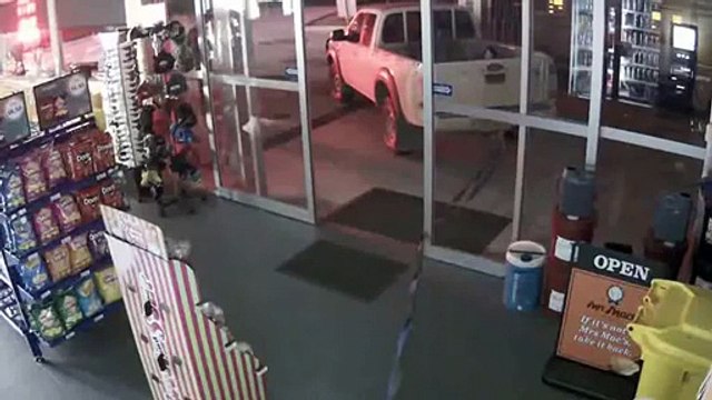 Quand deux bras cassés tentent de voler un distributeur de billets