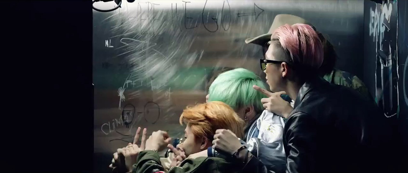 BTS - RUN MV