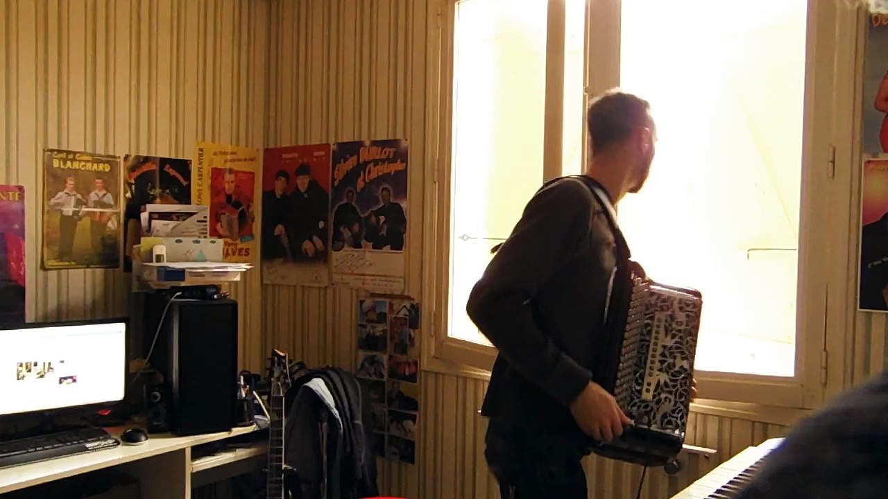 la noyée ( yann tiersen )