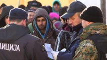 Shengeni pranë kolapsit, Tusk: 2 muaj kohë për ta shpëtuar - Top Channel Albania - News - Lajme