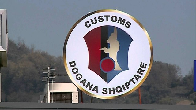 Absurdi i radhës, dogana skanon edhe energjinë!!! - Top Channel Albania - News - Lajme