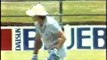 Richard Hadlee vs Ian Botham- supreme swing bowling, what a master!.Rare cricket video