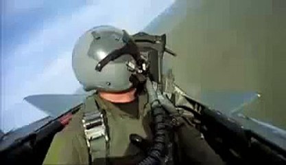 Jet fighter crosses two UFOs (REAL FOOTAGE!!!)