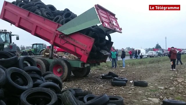 Saint-Brieuc. La RN12 bloquée : déversement de détritus