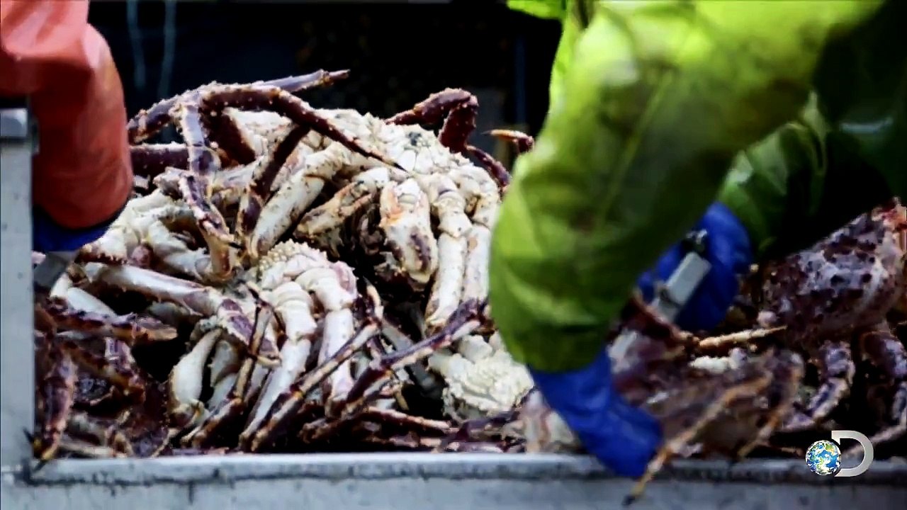 The Call That Left Johnathan Speechless | Deadliest Catch