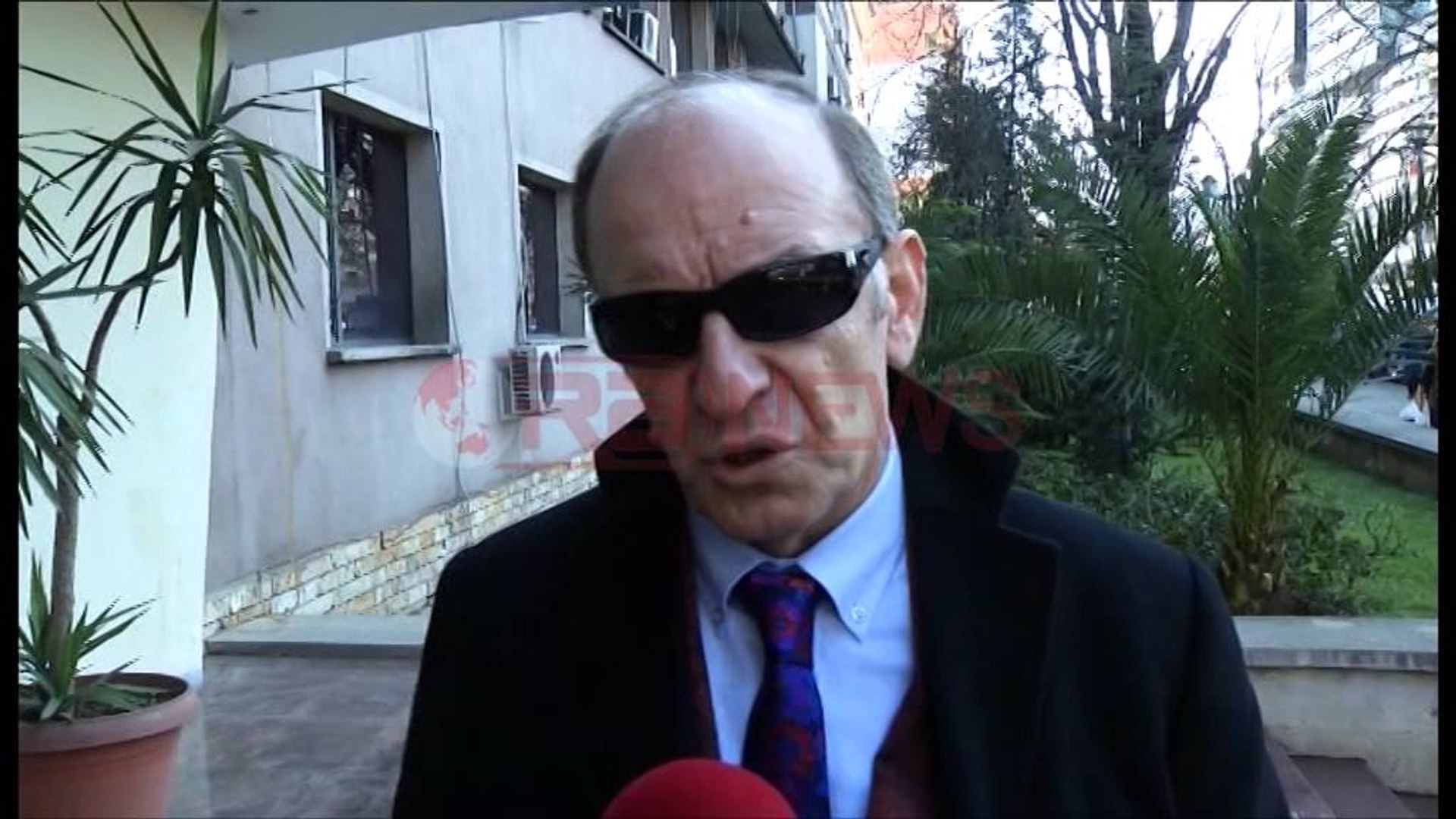 Homazhet për Agron Balën, të pranishëm të afërm, miq drejtues mediash e politikanë- Ora News