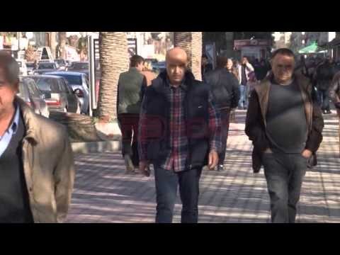 Vlonjatët rrezikojnë pensionet, Arkiva: Mungojnë dokumentat për vitet e punës- Ora News