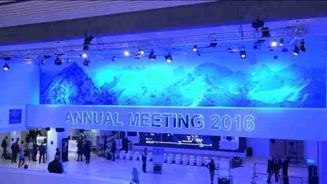 El Foro de Davos arranca con China, las finanzas, el ébola y los refugiados