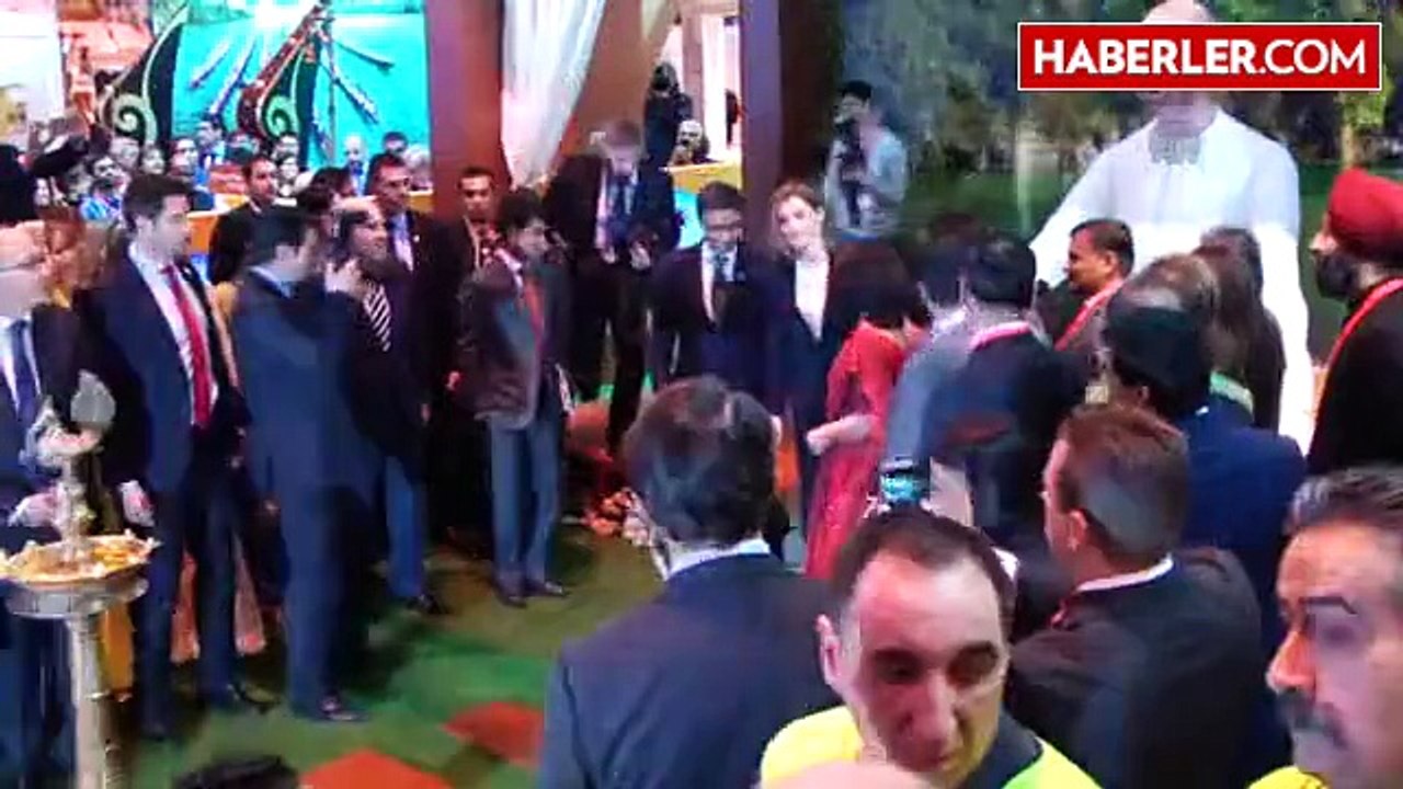 İspanya Kraliçesi Ortiz, Fitur Turizm Fuarı'nda...