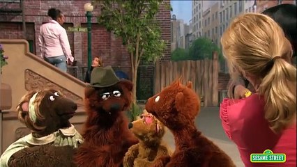 Sesame Street - Baby Bear\'s New Babysitter