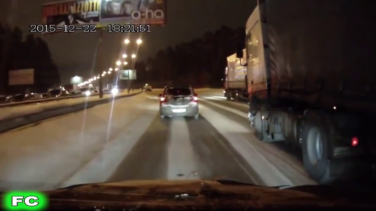 Mad Driving FAILS Compilation pt.11 ★ January 2016 ★ Crashes Accidents