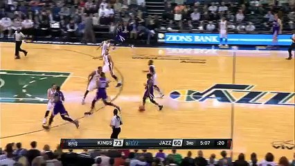 Trevor Booker Injury | Kings vs Jazz | January 14, 2016 | NBA 2015-16 Season (News World)