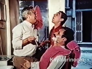 Aydemir Akbaş - Seyyar Kamil 1987 (Film Fragmanı)