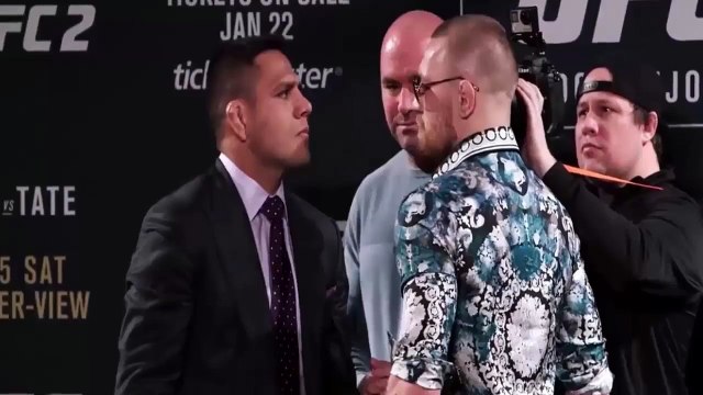 Conor McGregor vs Rafael Dos Anjos Staredown