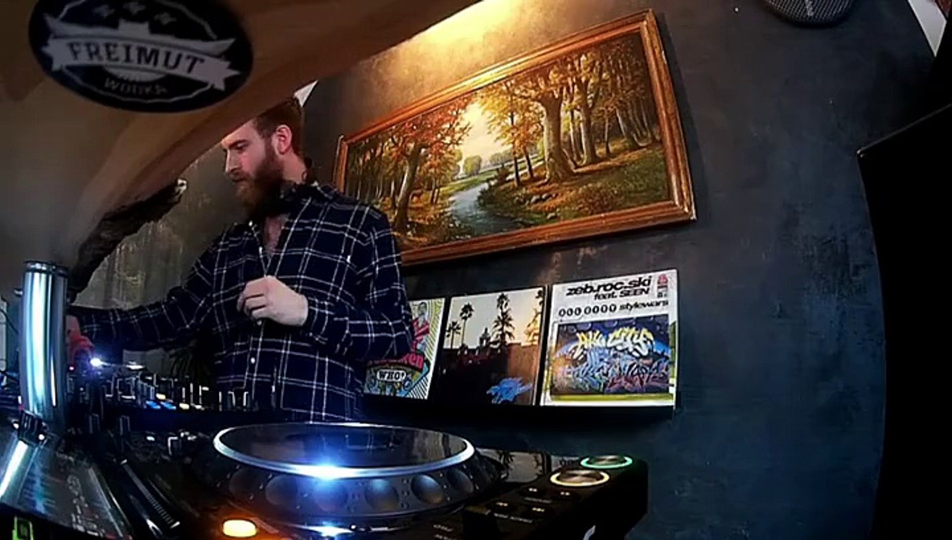 ⁣Unknown Circle   ◎   DJ Set   ◎   clinque MUSIC