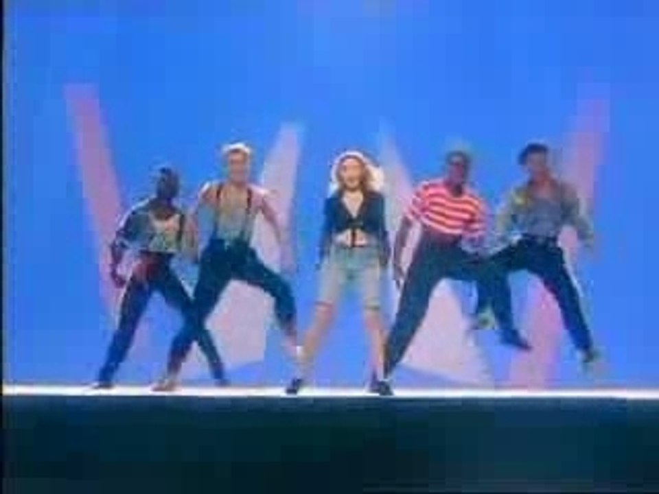 Kylie Minogue - Wouldn't Change A Thing