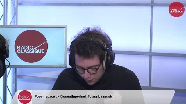 Open space - non, le col roulé n'est pas un vêtement de quinqagénaire !.mp4
