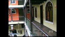 Trabajadoras sexuales siguen ofreciendo sus servicios en centro histórico de Quito