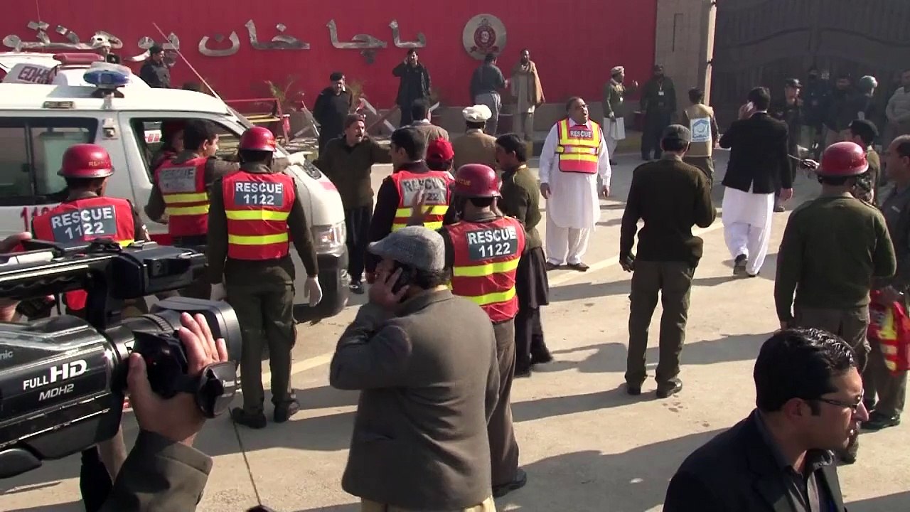 Tote bei mutmaßlichem Taliban-Angriff auf Uni in Pakistan