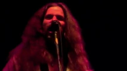 One of my favorite songs ..Rik Emett can sing n it's as much of rock as u can get