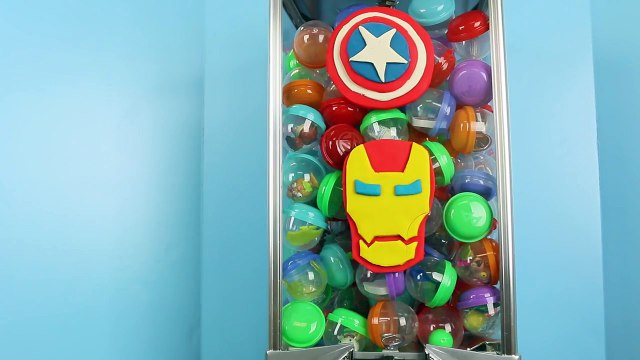 Surprise Toys Giant Coin Toy Machine with Batman Celebrate The Avengers with Captain America Prizes