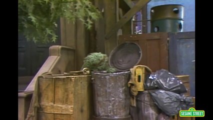 Sesame Street: The Elephant Stomp with Oscar