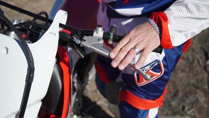 Quick Tip: Clutch Cable Freeplay Adjustment