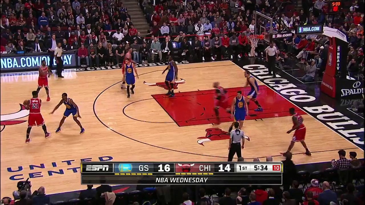 Stephen Curry Drops E'twaun Moore