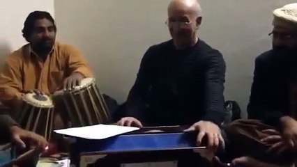 Pashto Ghazal - Za Da Khyber Da Sar Khairaat Ghwarama