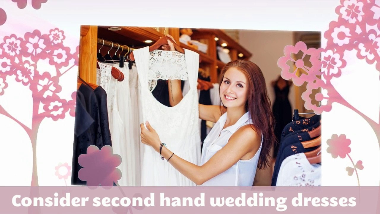 How to Find Your Designer's Dream Wedding Dress On a Budget