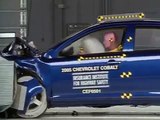 2005 Chevrolet Cobalt 4 door moderate overlap IIHS crash test