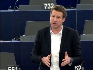 Yannick Jadot: "la Cop21 nous impose de sortir des énergies fossiles"