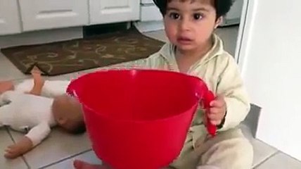 Pakistani Funny Clips baby babies smarties 2016