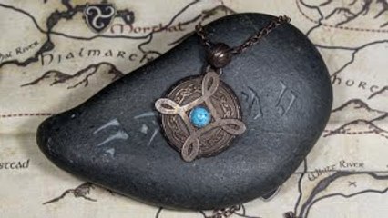 EL AMULETO MAS PODEROSO DEL UNIVERSO // RazaDesconocida