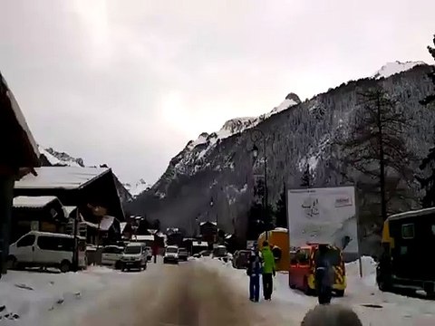 Avalanche à Valfréjus, en Savoie׃ le PC de crise