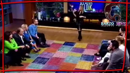 Saba Tümer'in İç Çamaşırı Sorusu Utandırdı