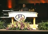 Pastor Darrell Blair Preaching Into Praise Break at Holy Convocation 2015