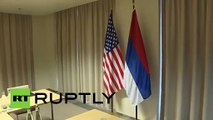 Lavrov – Kerry görüşmesi öncesi ABD’li görevliler Rusya bayrağını yanlış astı