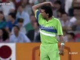 Watch How Batsman’s Legs Trembling While Facing Imran Khan’s Bowling, Rare Video