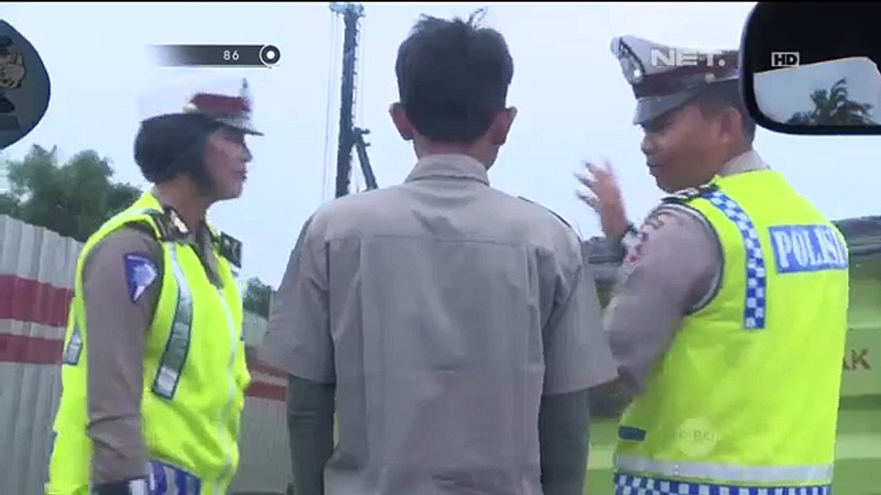 86 Penertiban Truk Kelebihan Beban di Jalan Tol